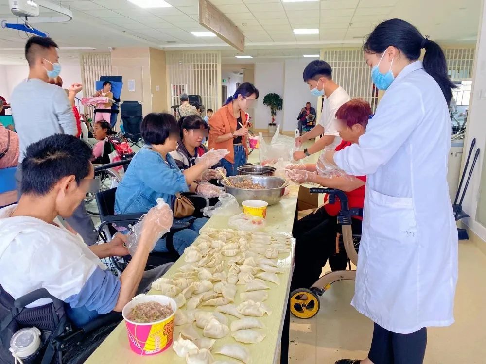 【保山安利醫(yī)院】“濃濃餃子香，深深關(guān)愛情”保山市殘聯(lián)肢體殘疾患者社會融入活動